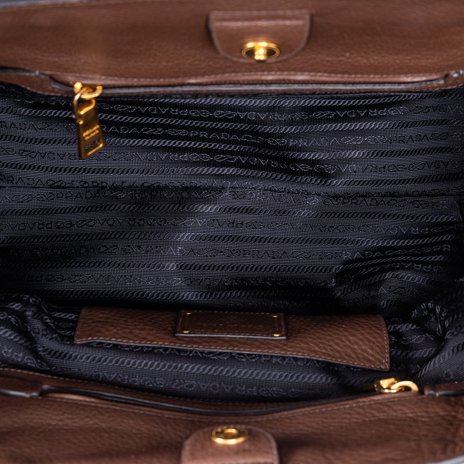 Front Zip Pocket Shopping Tote 