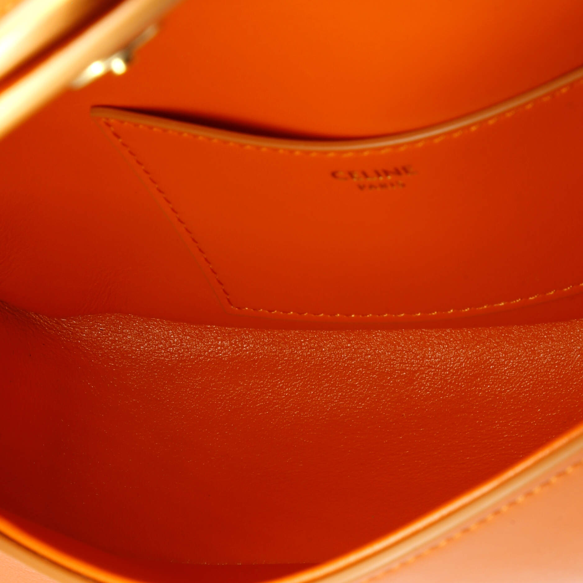Tabou Clutch Crossbody 