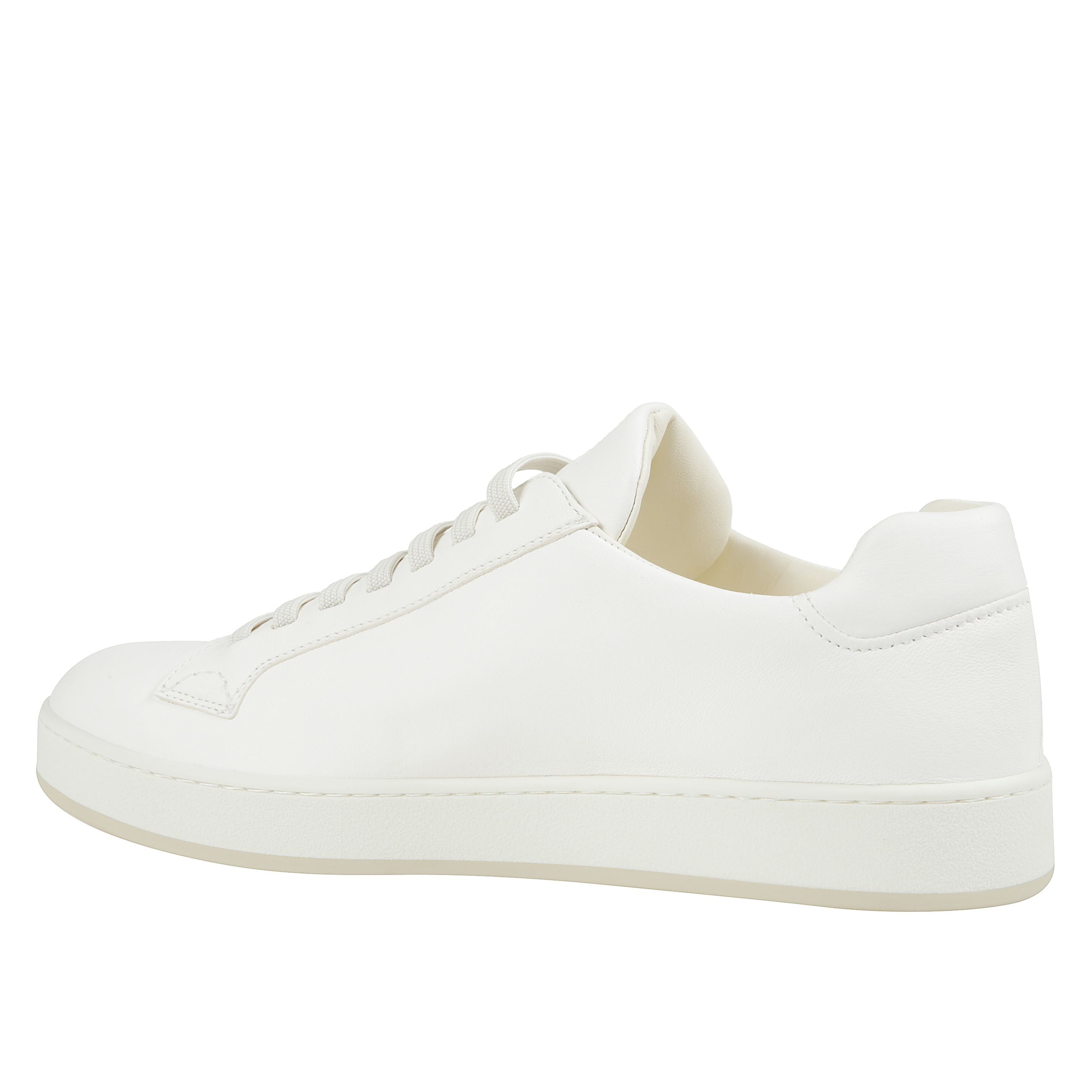 La pelle di cervo fine e ultra-morbida aggiunge un tocco di lusso alla sneaker ludlow 2, un design essenziale e raffinato con linee pulite. con occhielli nascosti in metallo per sostegno e resistenza, l'allacciatura raw-cut sottolinea il look minimal dell