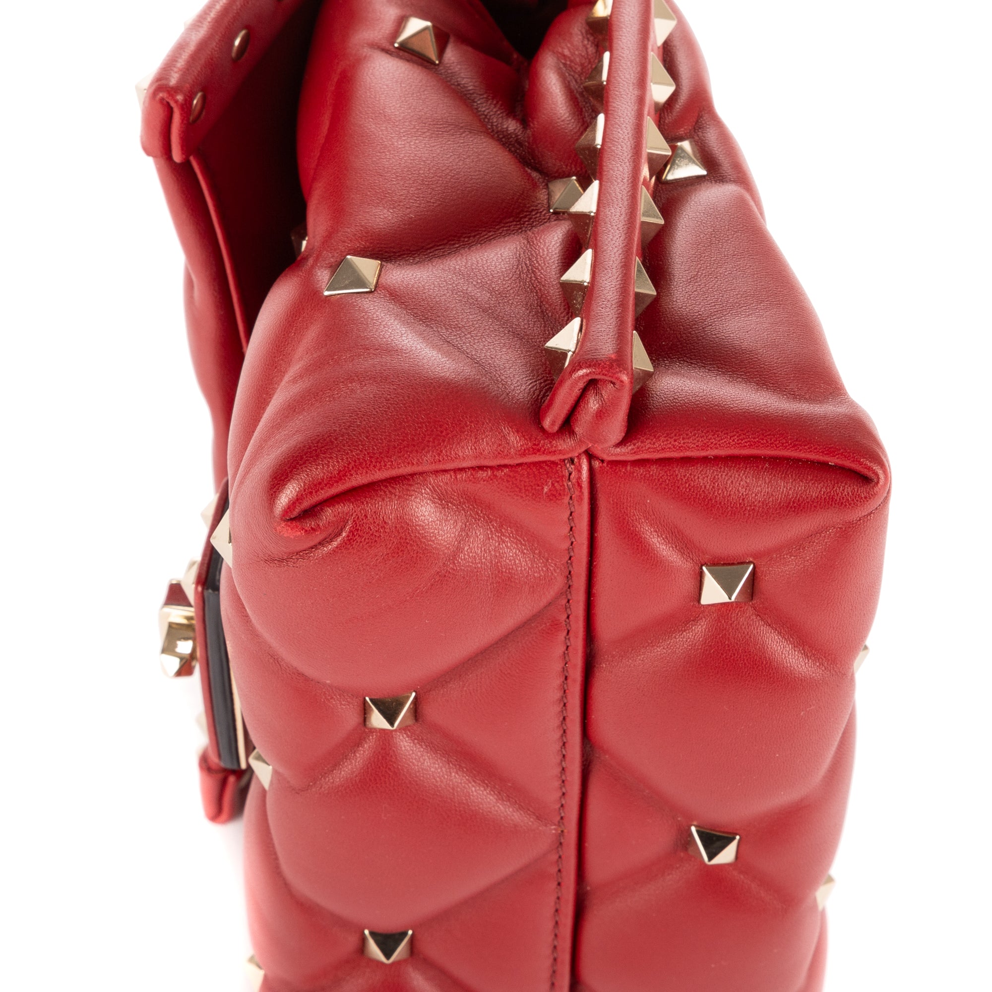 Candystud Chain Flap 