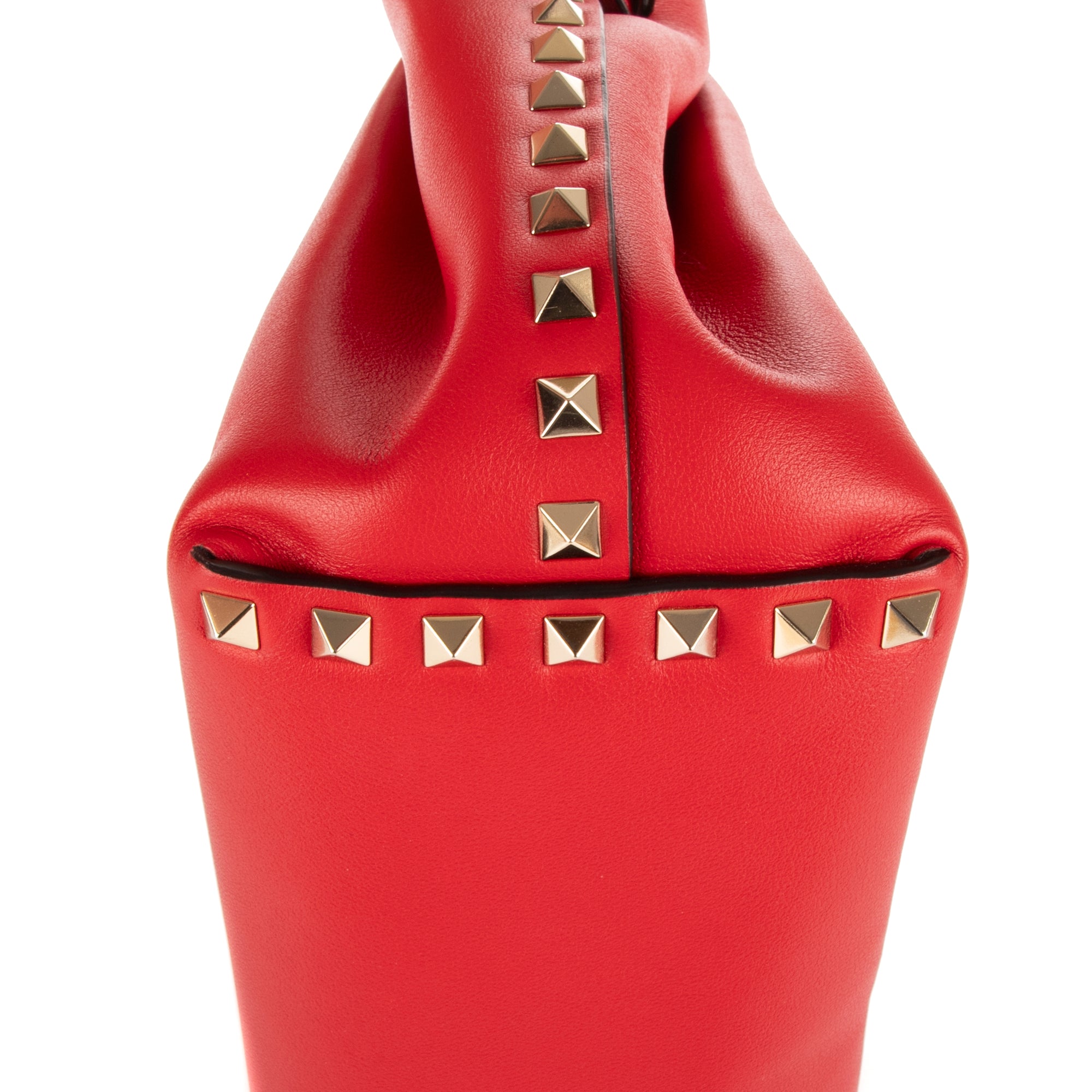 Chain Studded Bucket 