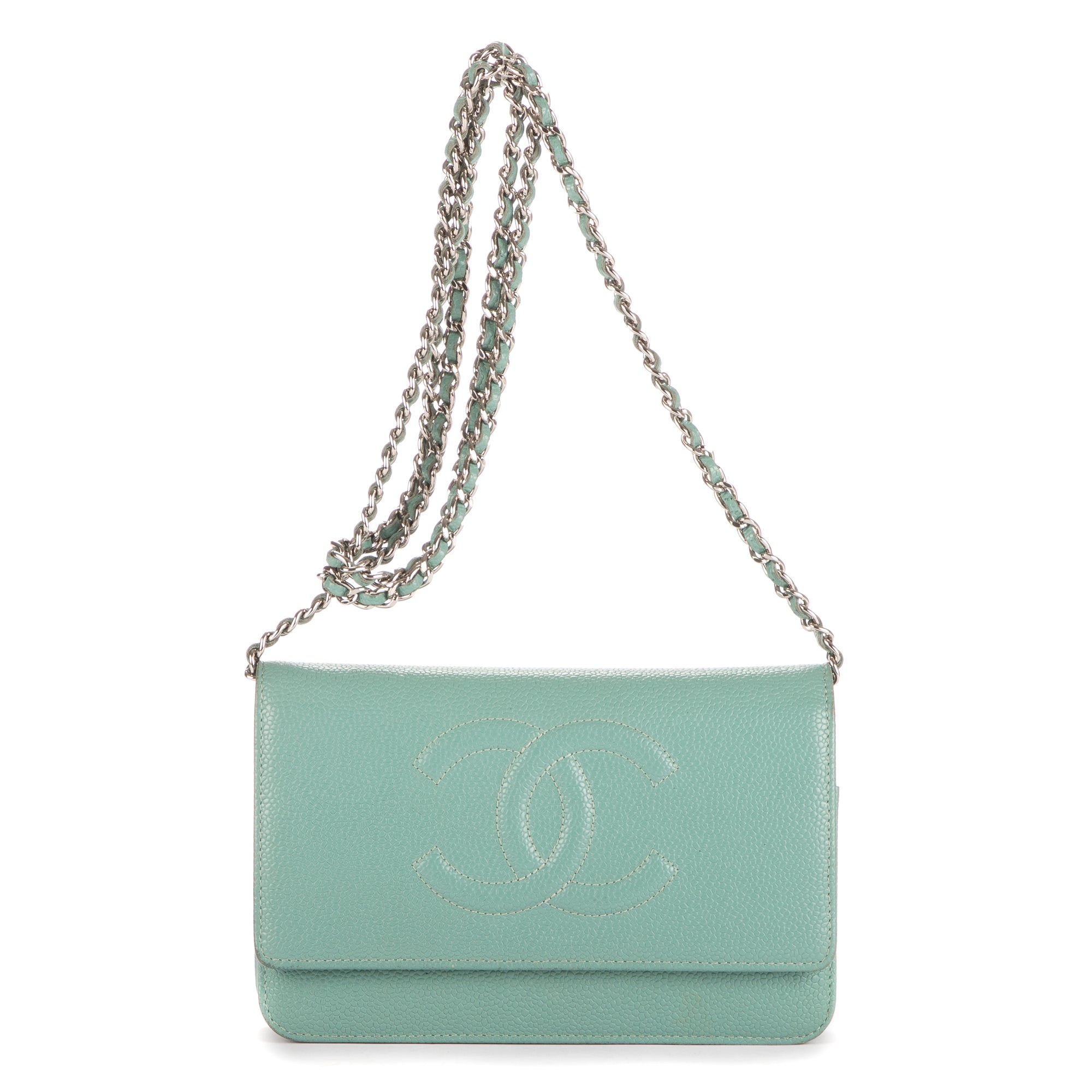 Classic Timeless Wallet on Chain 