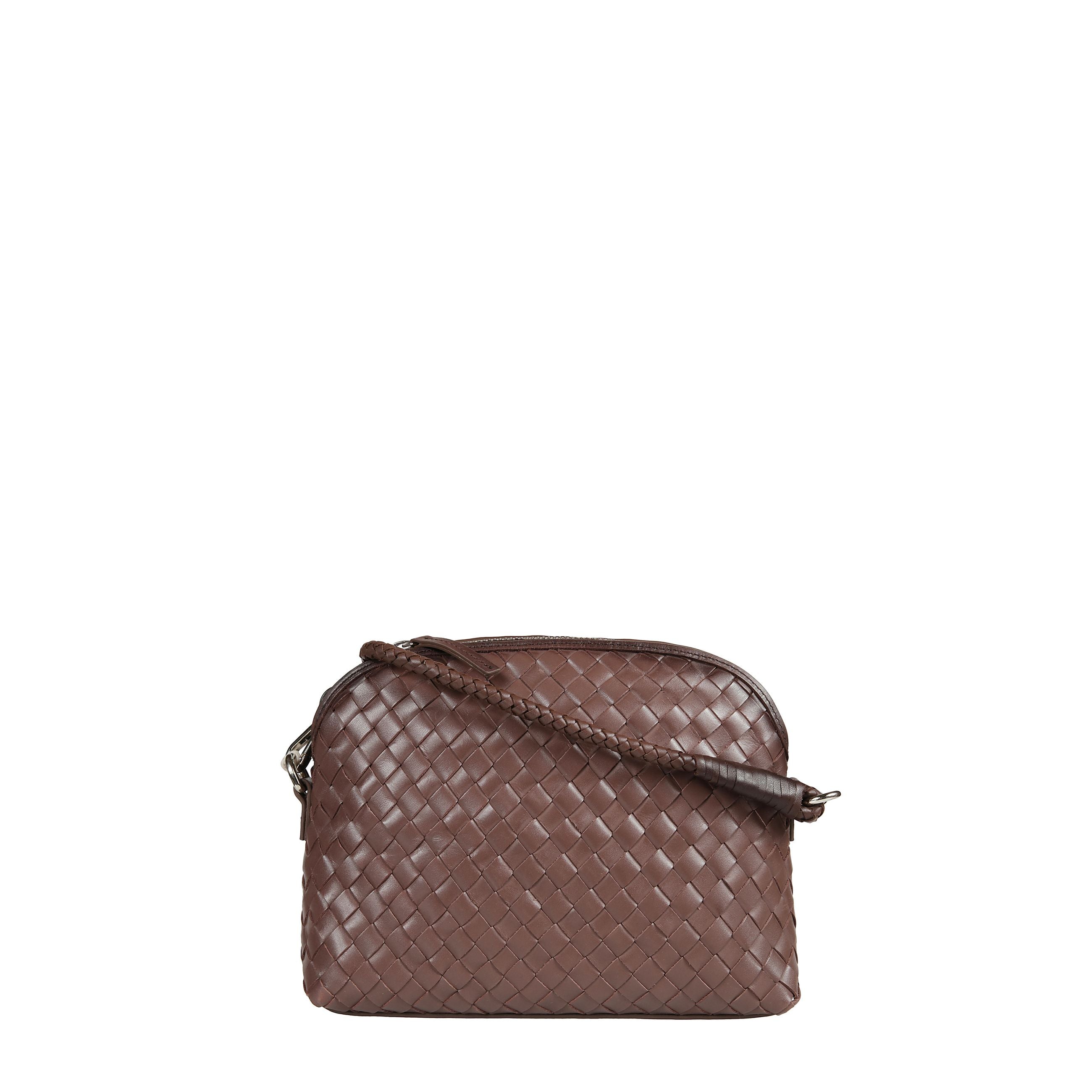 Borsa a tracolla chunky fellini di dragon diffusion. corpo in pelle, intrecciata a mano. chiusura superiore con zip. tracolla in pelle intrecciata.