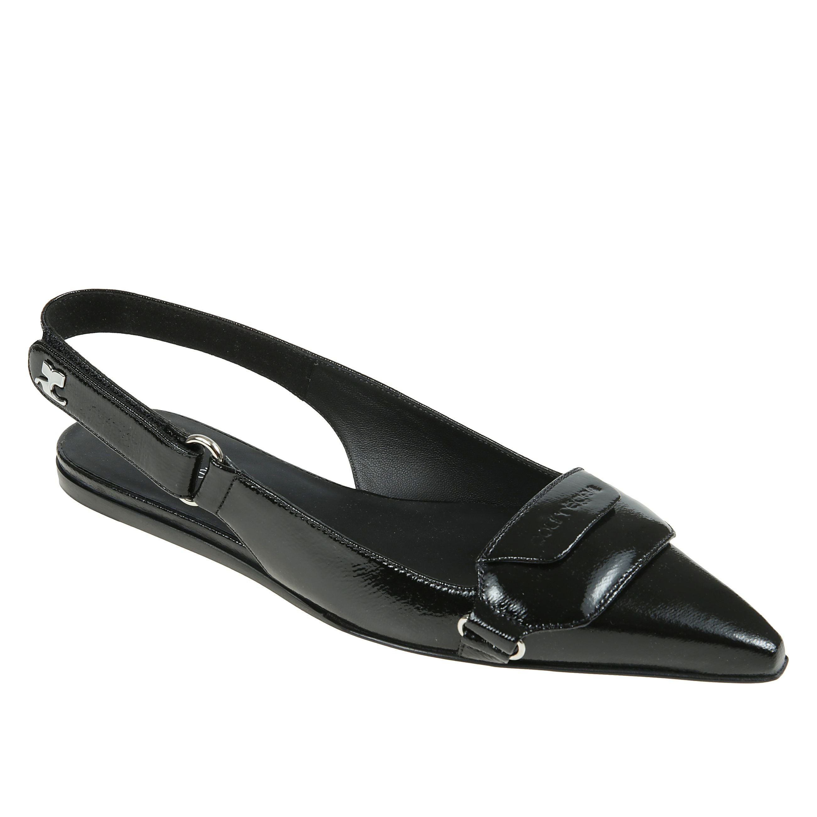 Ballerine racer nere a punta con cinturino posteriore e placca con logo inciso color argento.