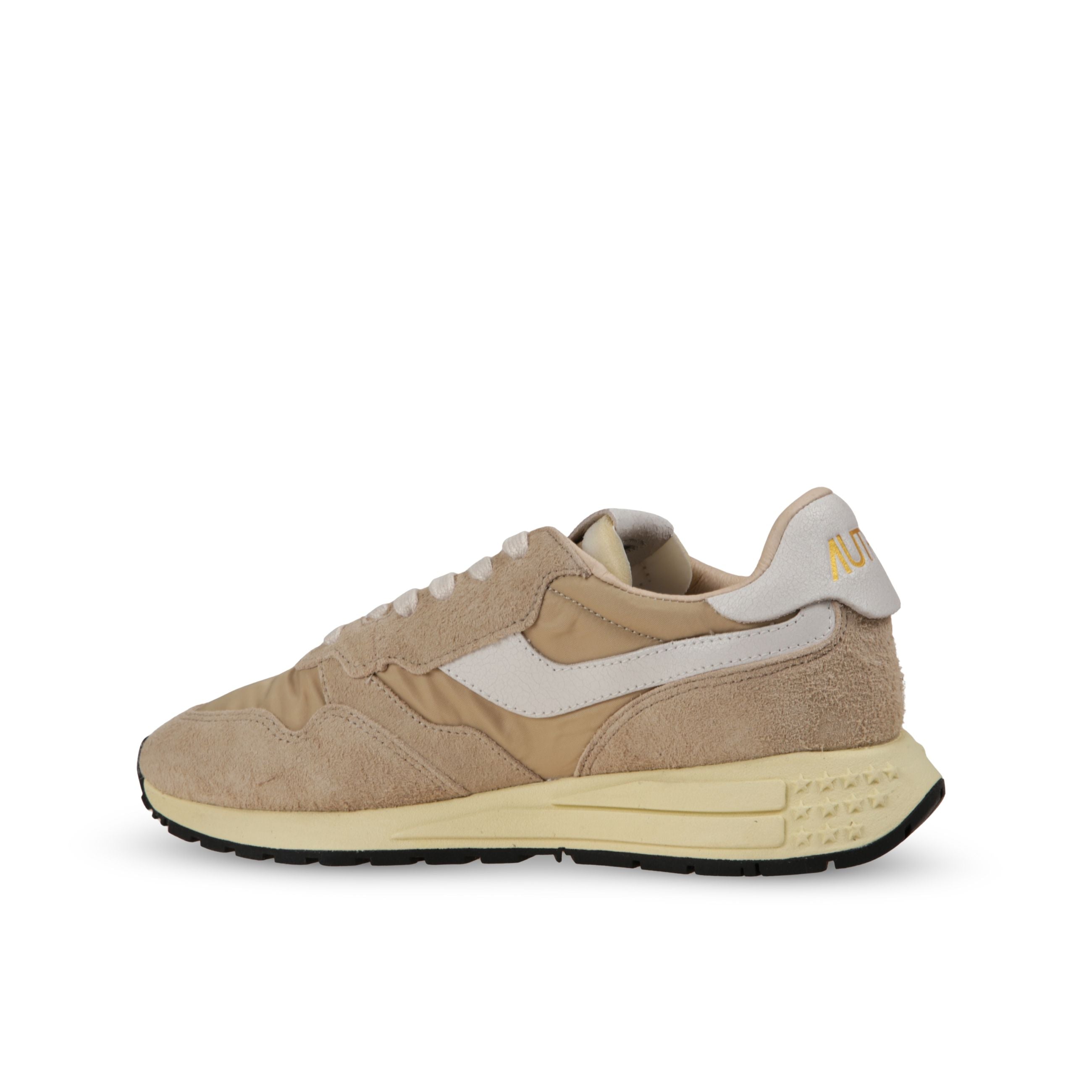 Sneakers autry reelwind. struttura in pelle e nylon con inserti in suede. talloncino ed inserti laterali in pelle con lieve effetto vintage.