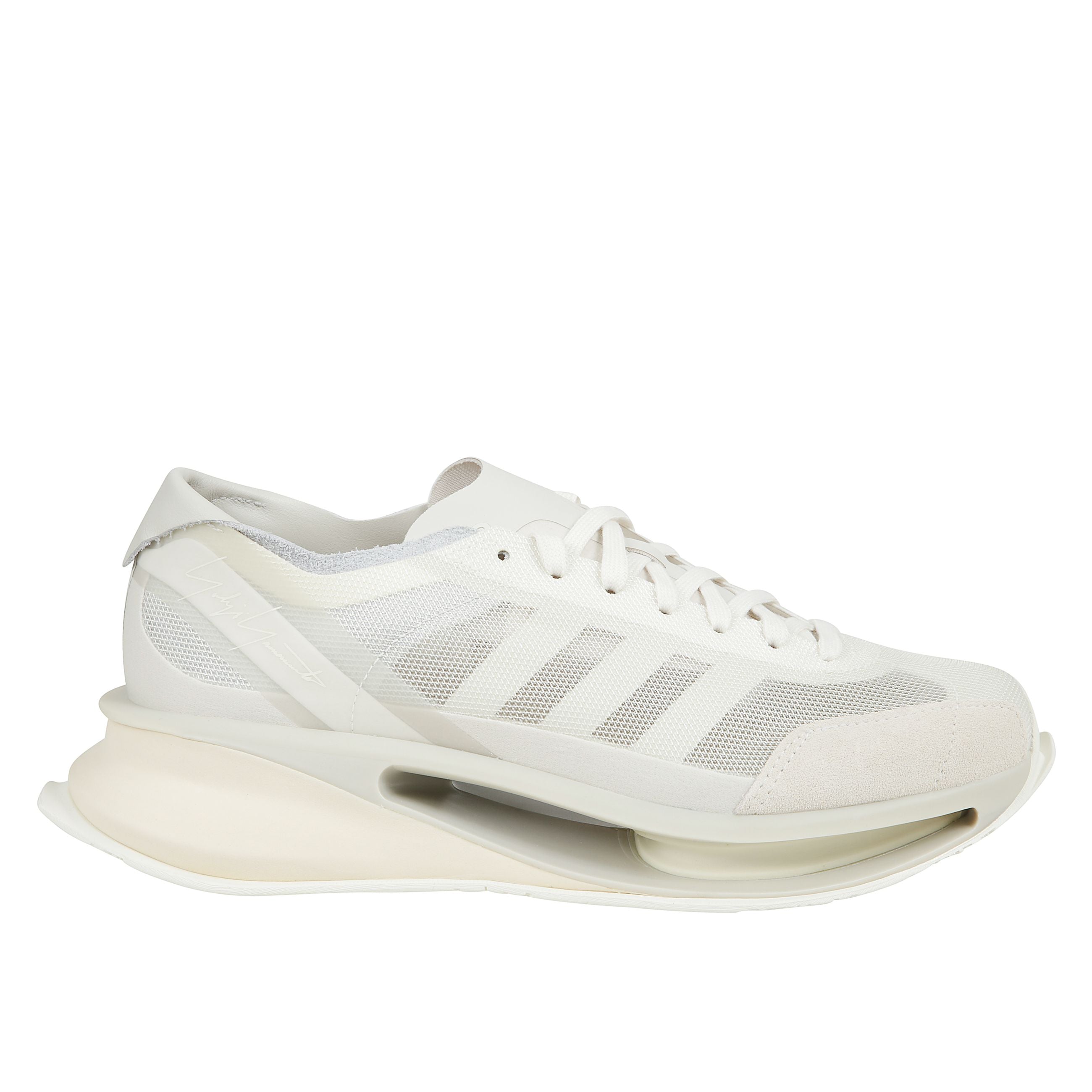 Y-3 s-gendo run crewht/talc/wonwhi 
sneaker realizzata in misto tessuto, punta tonda, chiusura frontale con lacci, tomaia con tessuto traspirante e suola in gomma