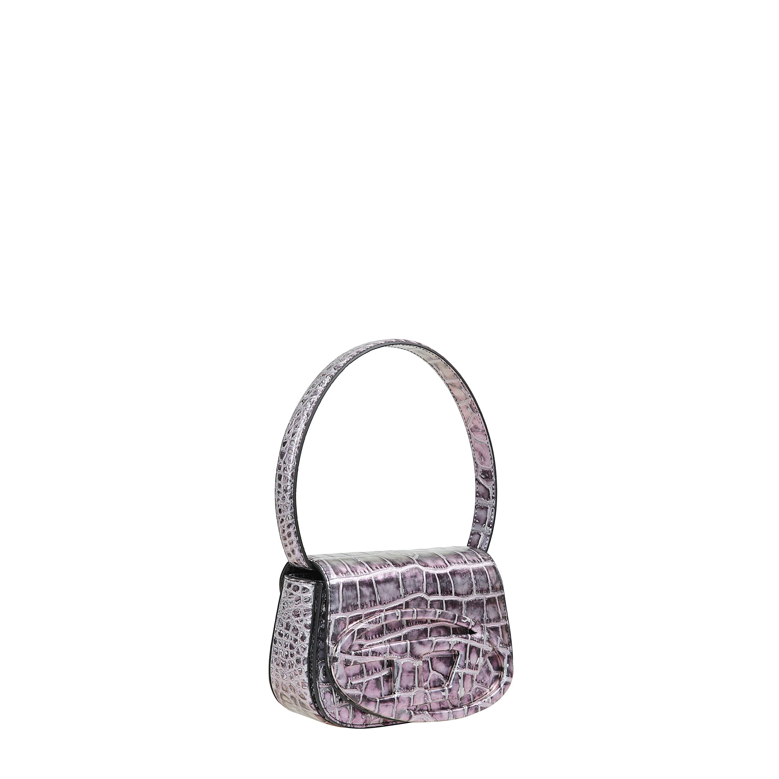 Borsa a spalla in pelle con battente nella parte superiore con chiusura magnetica, manico superiore, tracolla regolabile e rimovibile