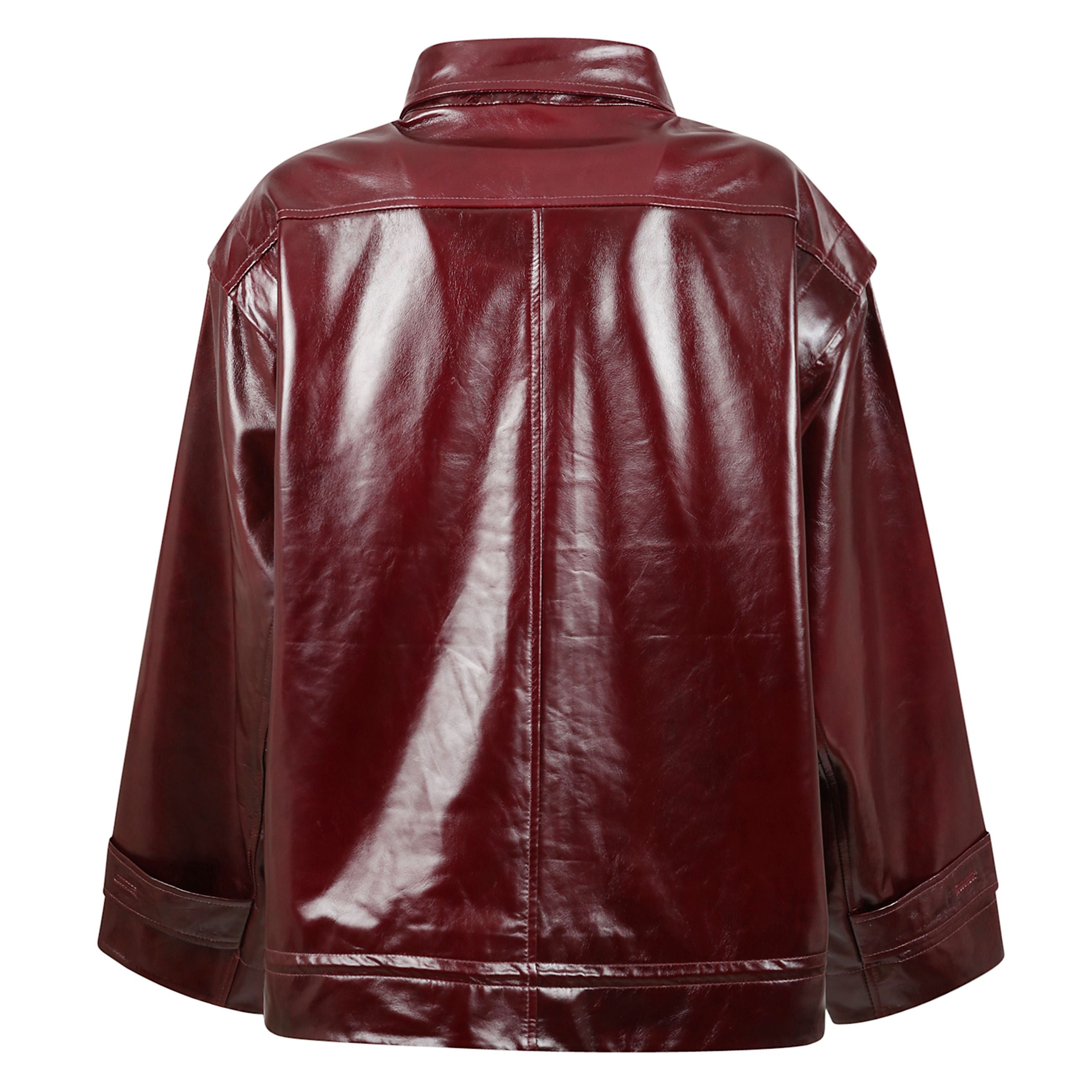 Giacca in pelle lucida color bordeaux. collo alto con coulisse e chiusura frontale con zip. polsini regolabili con abbottonatura.