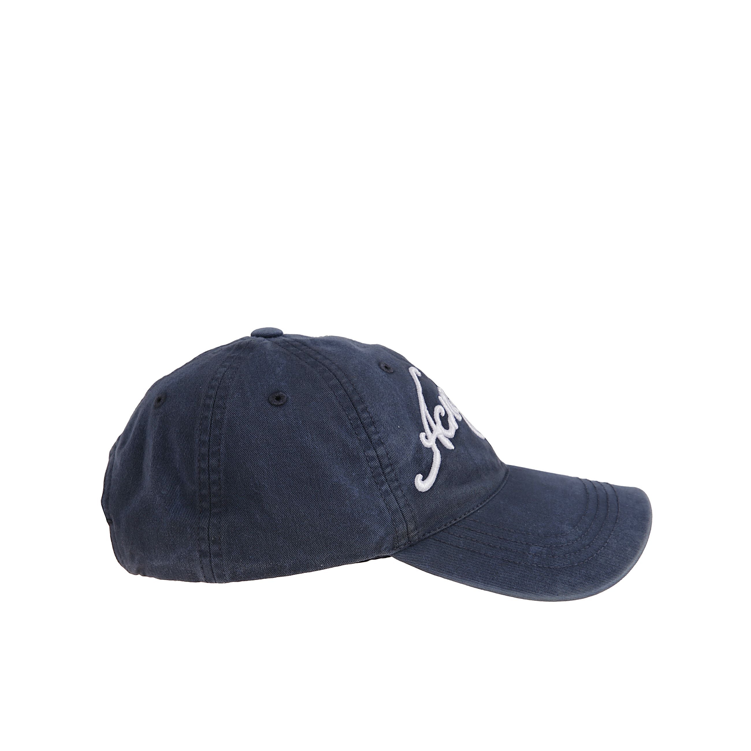 Cappellino da baseball in cotone twill biologico lavato, con logo acne studios ricamato in 3d sul davanti. presenta visiera arrotondata con firma ricamata, occhielli ricamati per la traspirazione e chiusura regolabile con anello a d.