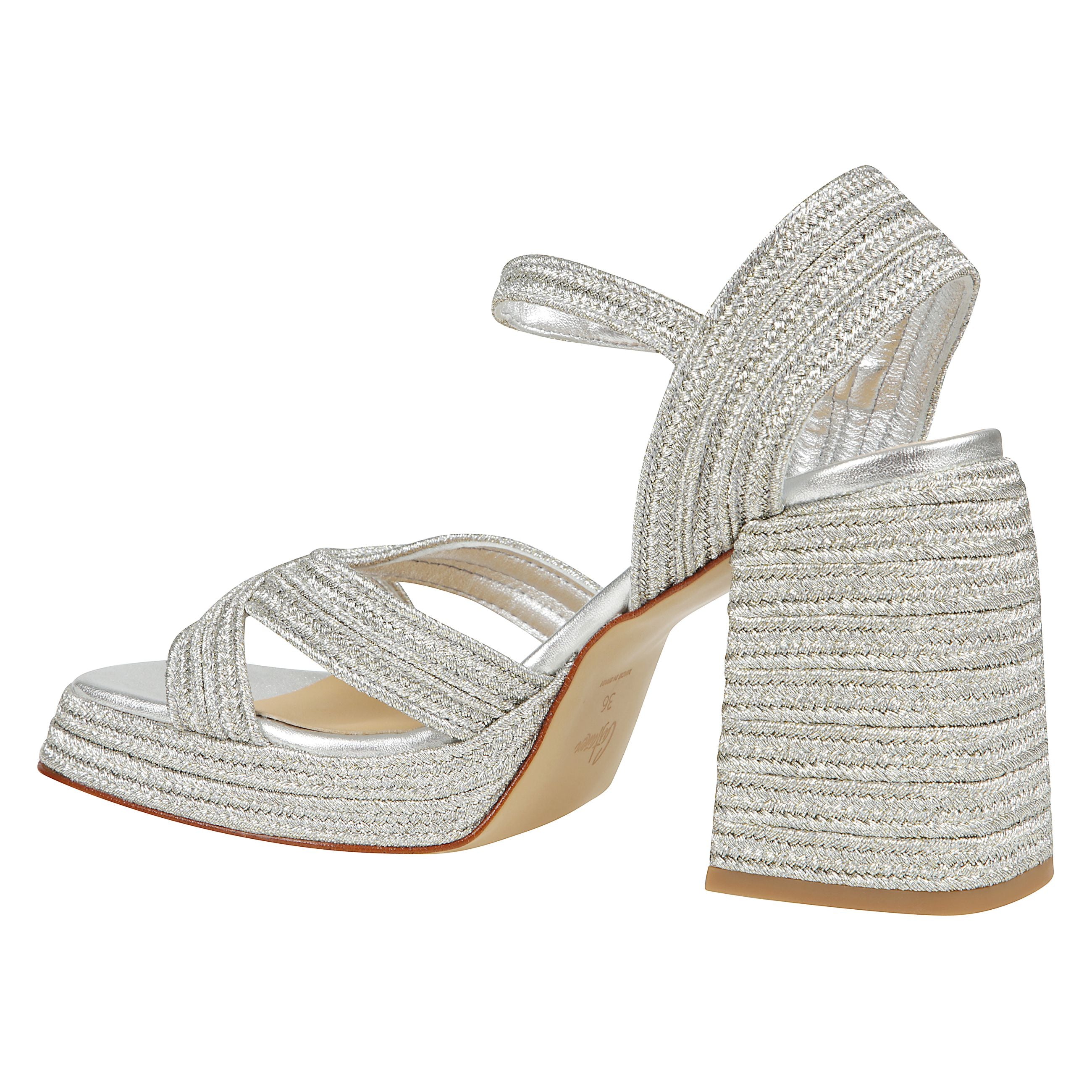 Tacco 10 cm con intreccio metallizzato fatto a mano, chiusura a bracciale, soletta ammortizzata e scollo a v
