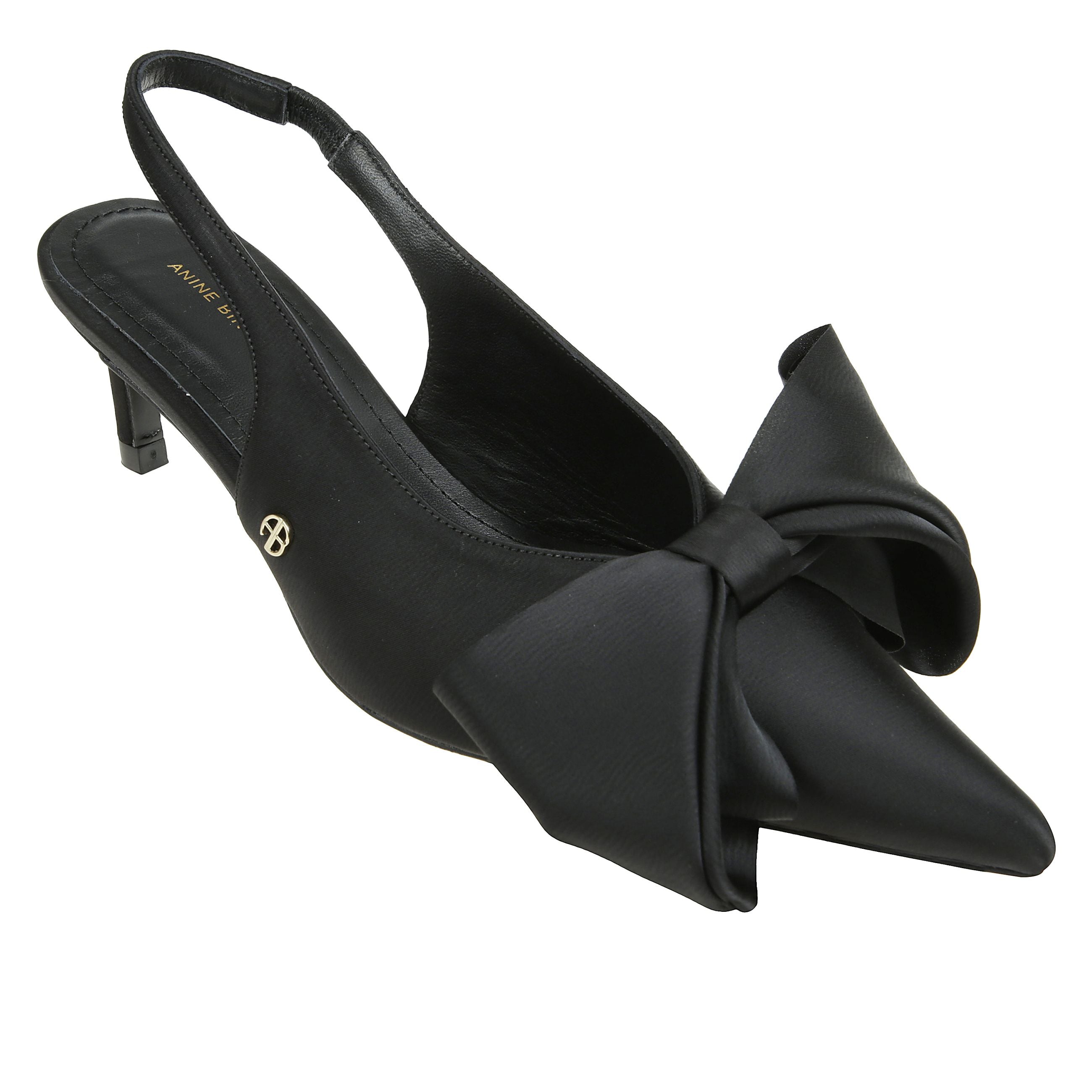 Pumps nina tacco a stiletto 57mm in pelle di vitello e tessuto in raso, con fascia elasticizzata sul tallone e dettaglio fiocco oversize.