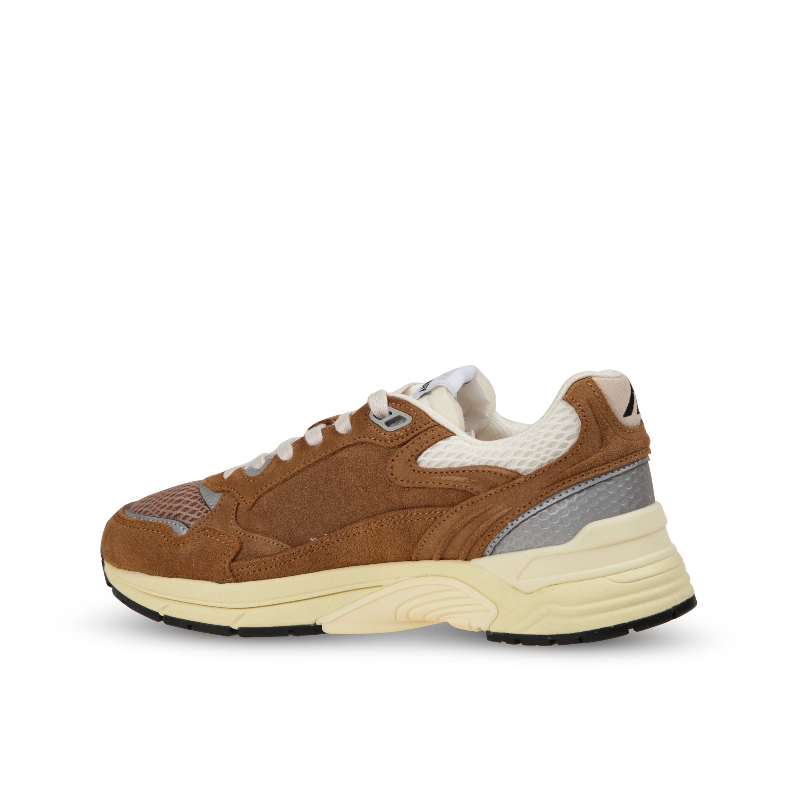 Sneakers autry hyperway. struttura in suede e tessuto traspirante. tallone in pelle color argento. suola chunky.
