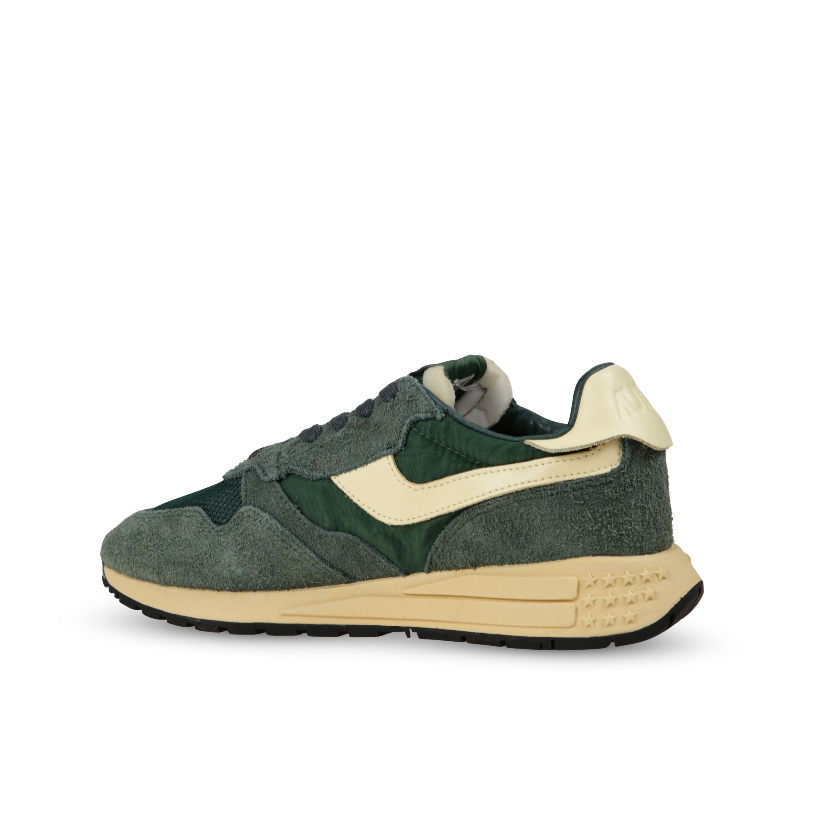 Sneakers autry reelwind. struttura in pelle e nylon con inserti in suede. talloncino ed inserti laterali in pelle con lieve effetto vintage.