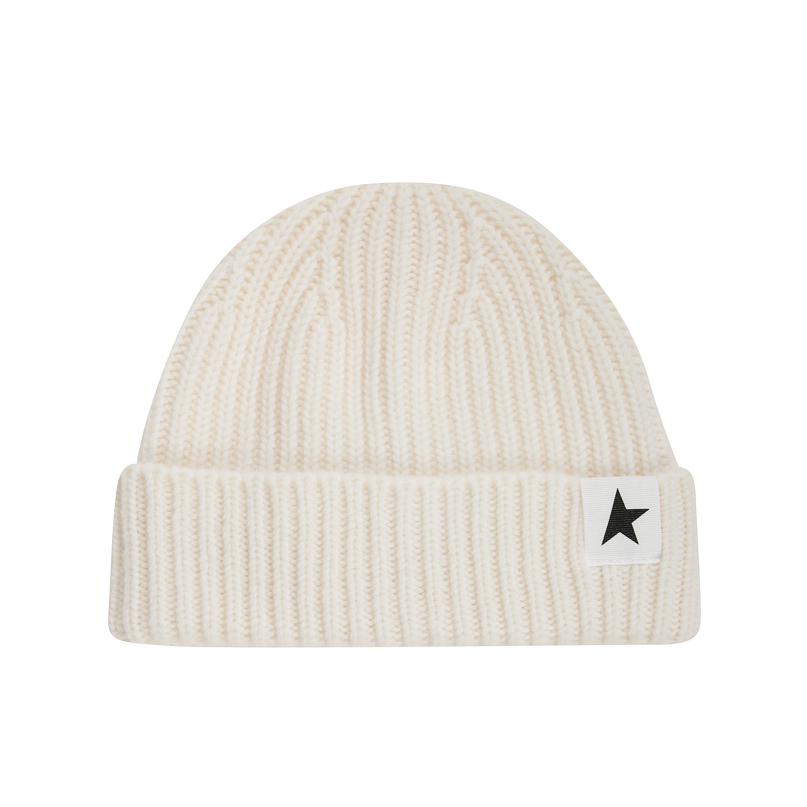 Berretto in pura lana bianco. marchio a stella nera a contrasto sul davanti distintivo della collezione golden.