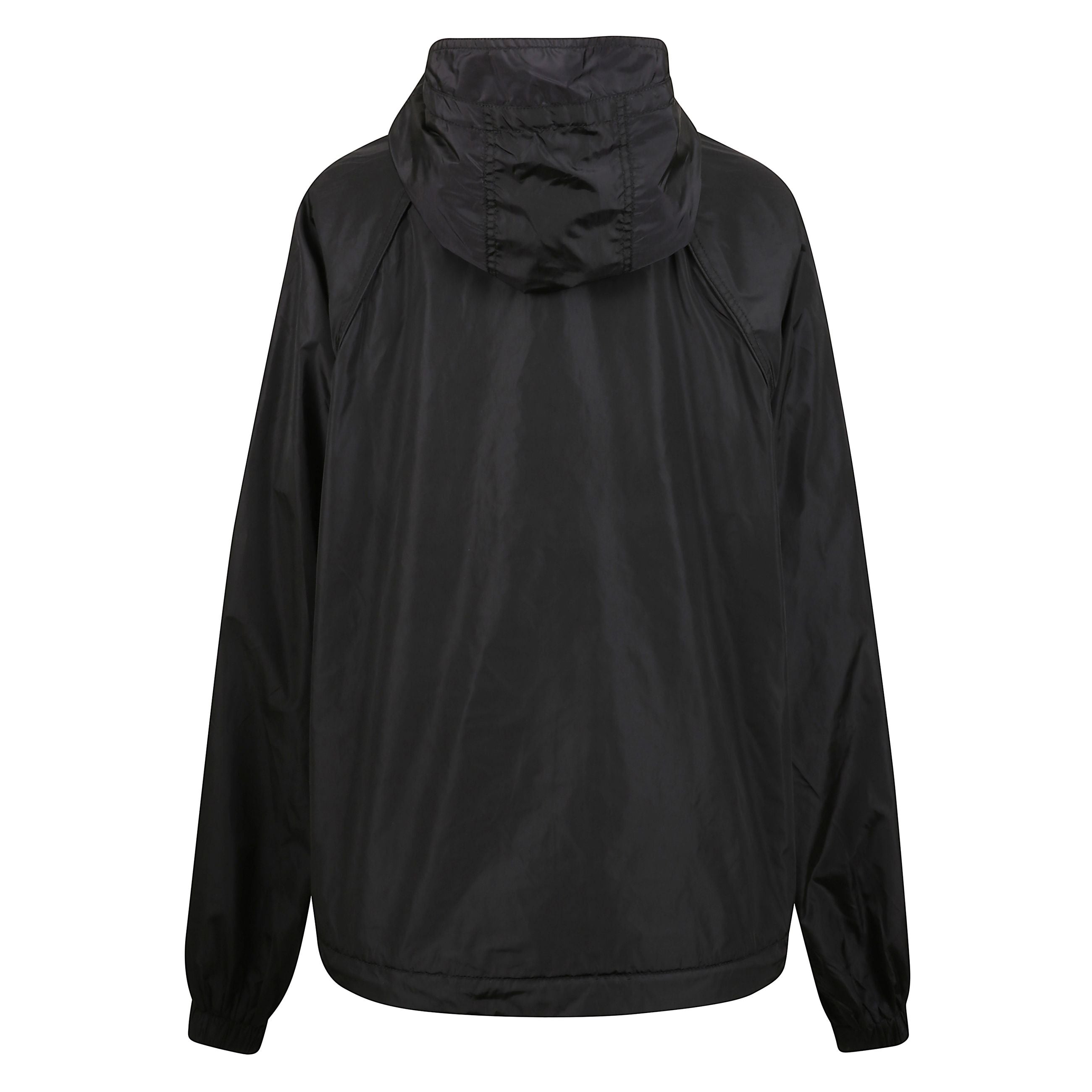 Giacca a vento a maniche lunghe monocolore. cappuccio con collo alto. patch in silicone con logo ganni sul petto. chiusura frontale con cerniera nascosta e due tasche frontali oblique. coulisse sul fondo per regolare la vestibilitÃ . polsini elasticizzati