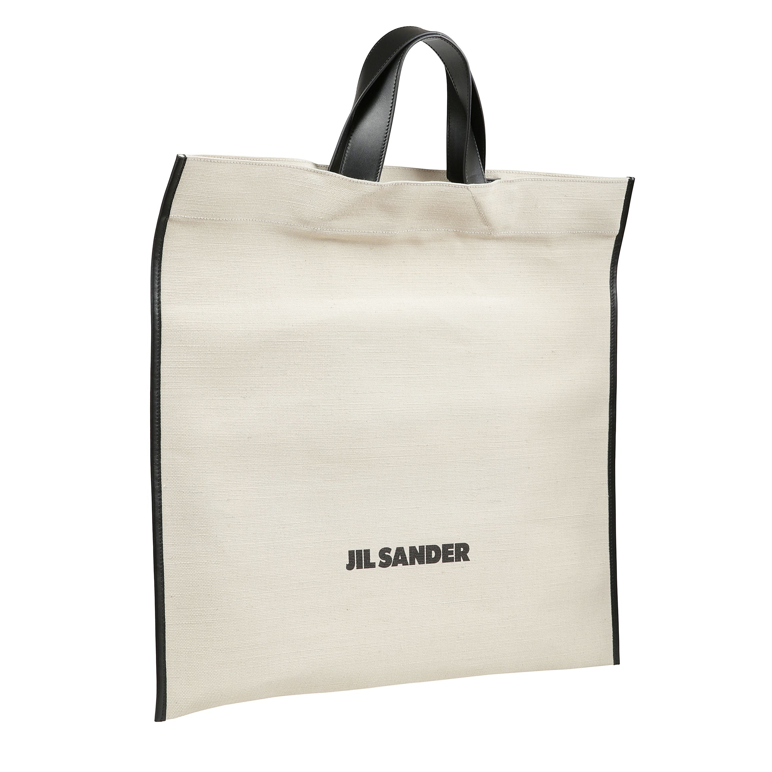 Borsa tote border book,  misto cotone
tela, stampa con logo sul davanti, rifiniture in pelle
forma squadrata, parte superiore aperta, due manici piatti, design senza fodera, logo interno inciso
tasche interne applicate, scomparto unico