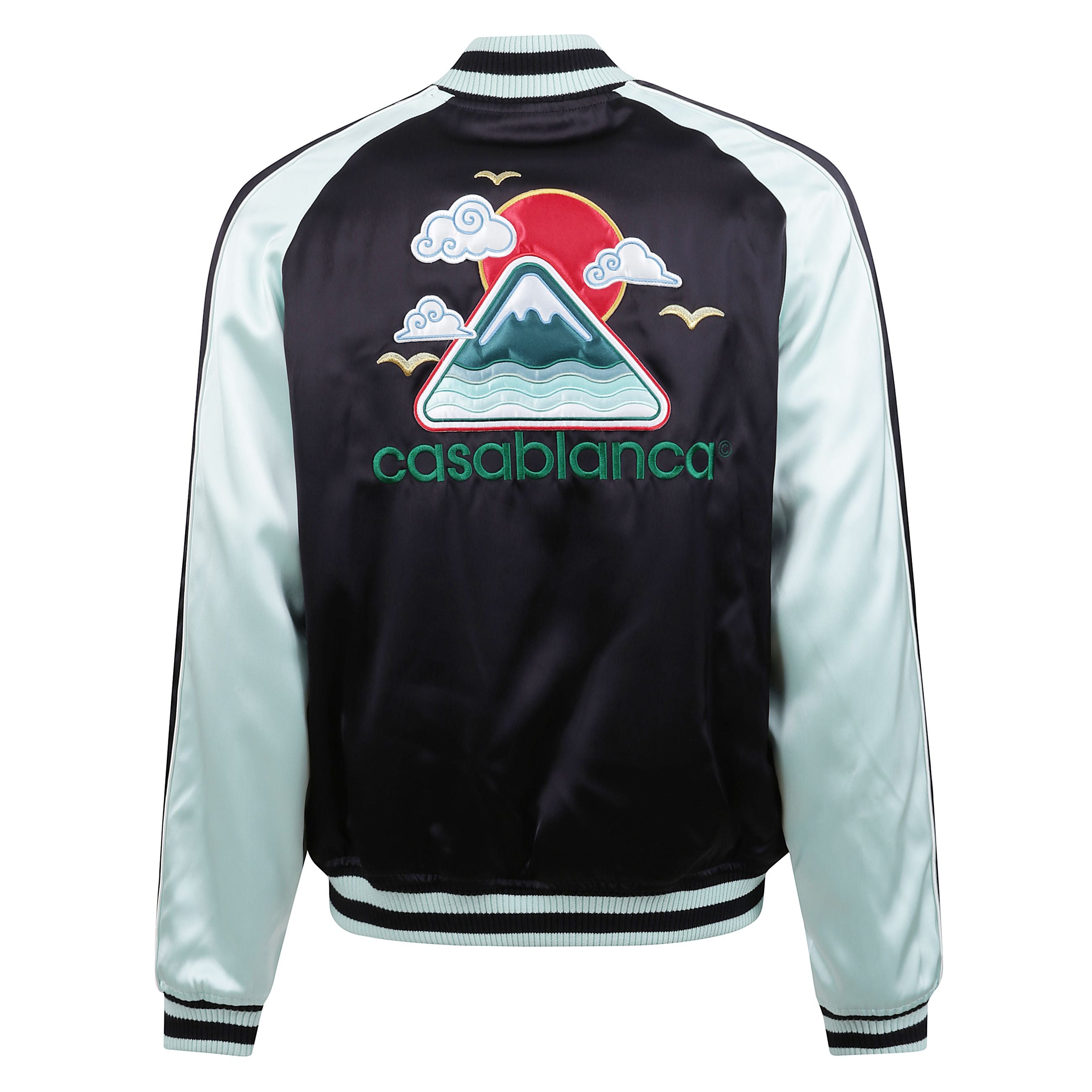 Giacca bomber casablanca in raso. collo, polsi e orlo a costine a righe. chiusura frontale con zip con pendaglio logato. tasche laterali oblique a filetto. sul petto e sul retro stampa e logo del brand.