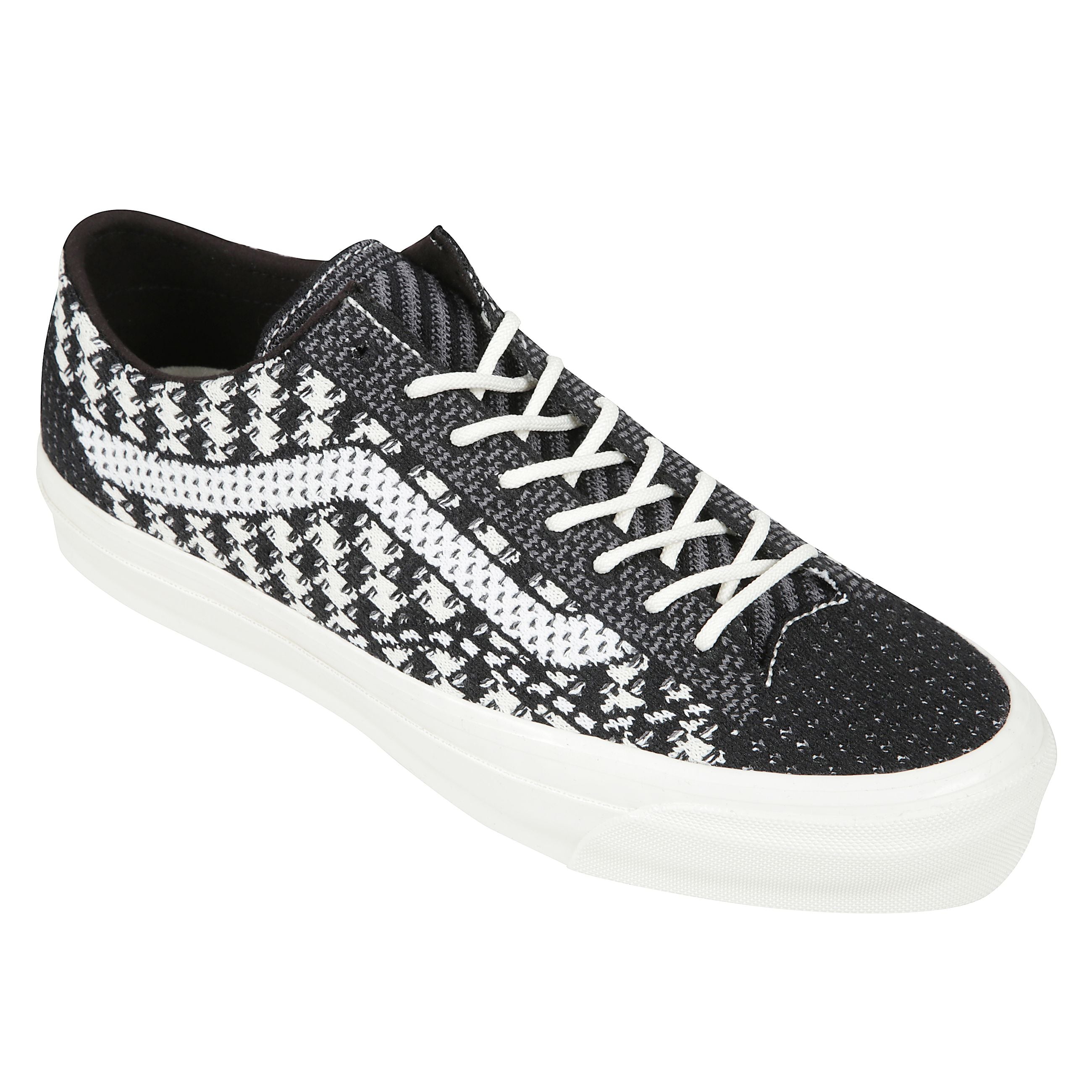 Footwear
lx 36 old skool ek black/pewter
sneakers con tomaia in maglia ingegnerizzata, toppa con logo intrecciato e suola in gomma