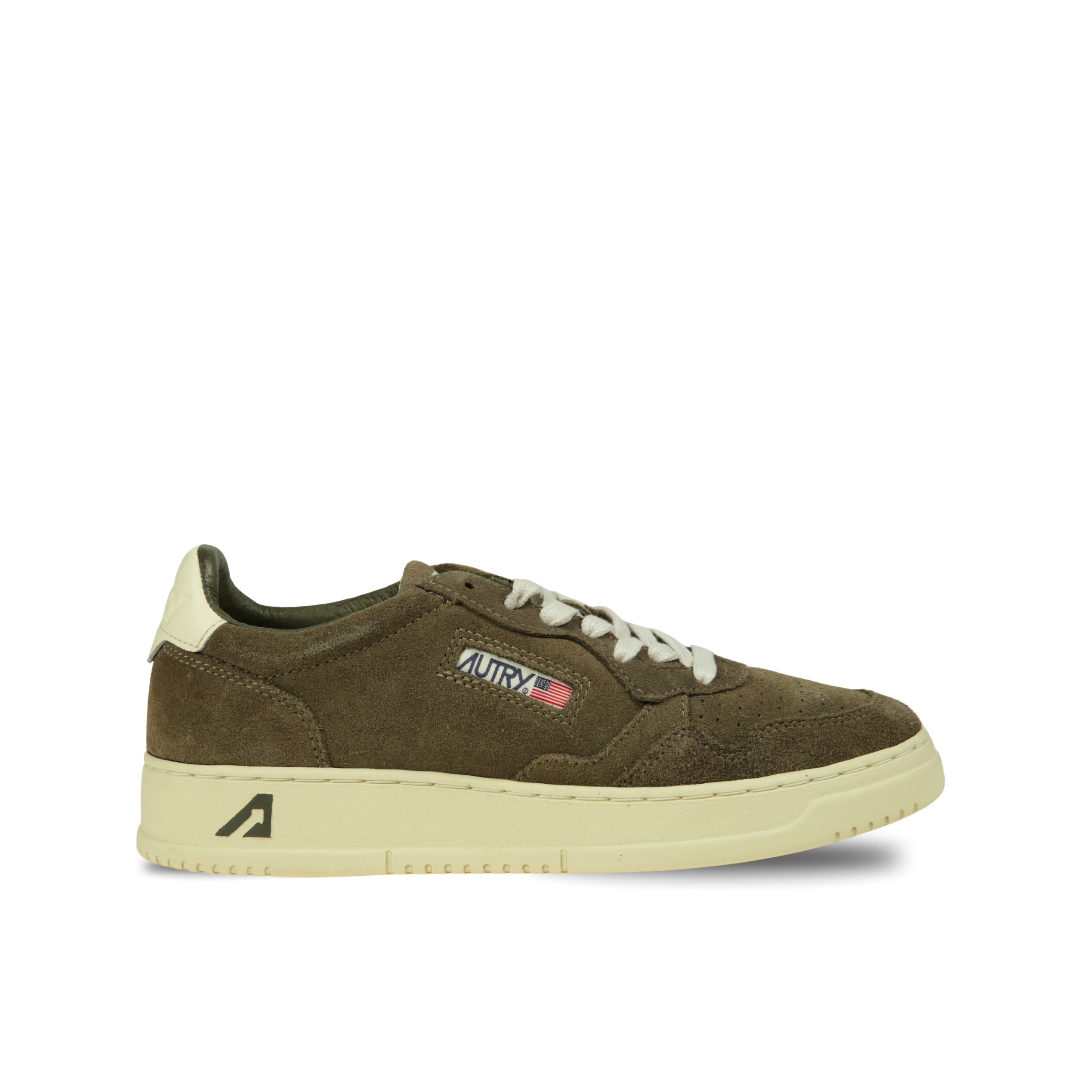 Sneakers autry medalist low. struttura in suede con microfori sul davanti. talloncino in pelle.