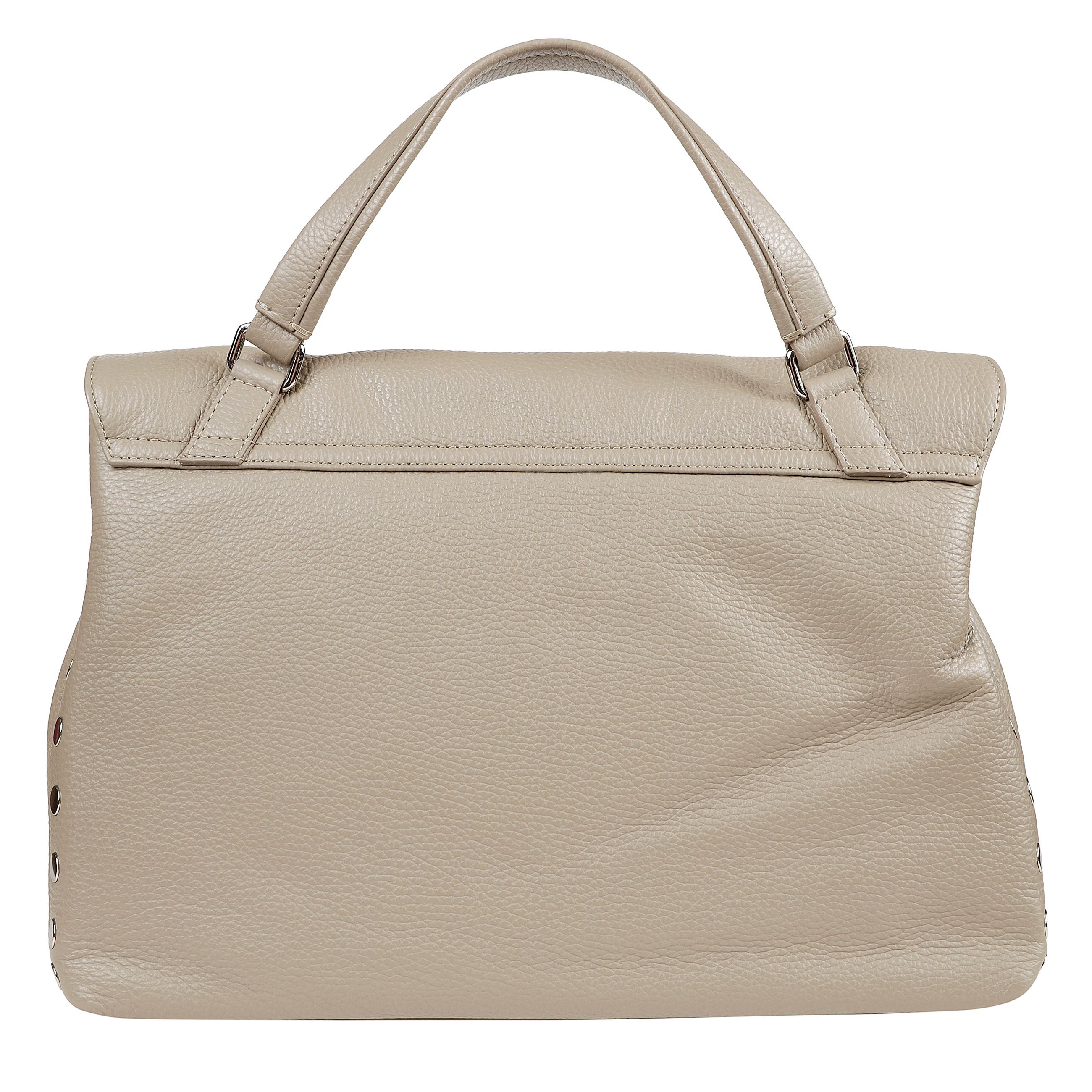 Borsa a mano in pelle con tracolla realizzata in pelle martellata, morbida ma estremamente resistente. la silhouette Ã¨ illuminata dalla doppia chiusura a girello e dalle borchie laterali. lo spazio interno foderato Ã¨ dotato di una pratica tasca. grazie 