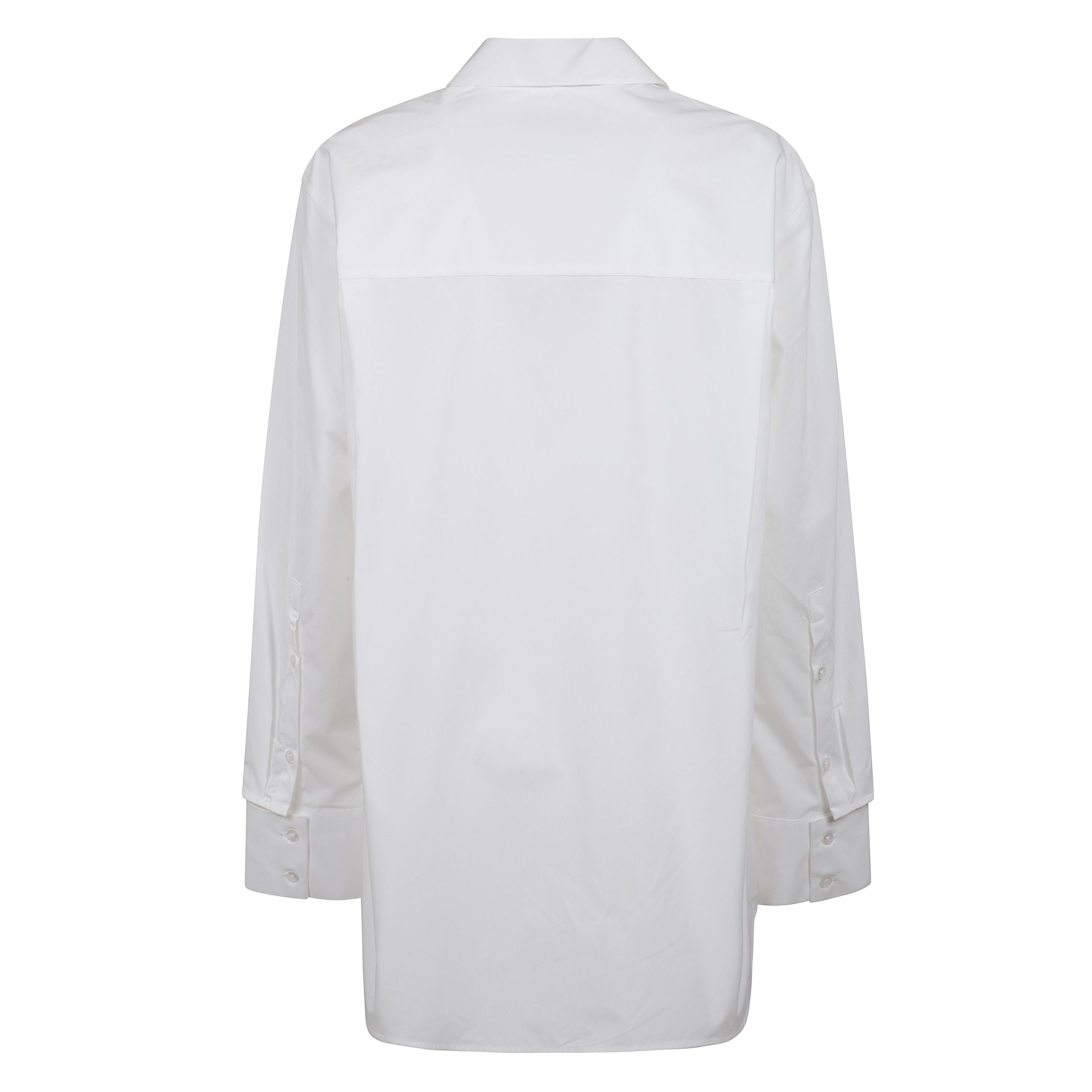 Camicia di cotone decostruita con chiusura a bottoni frontali