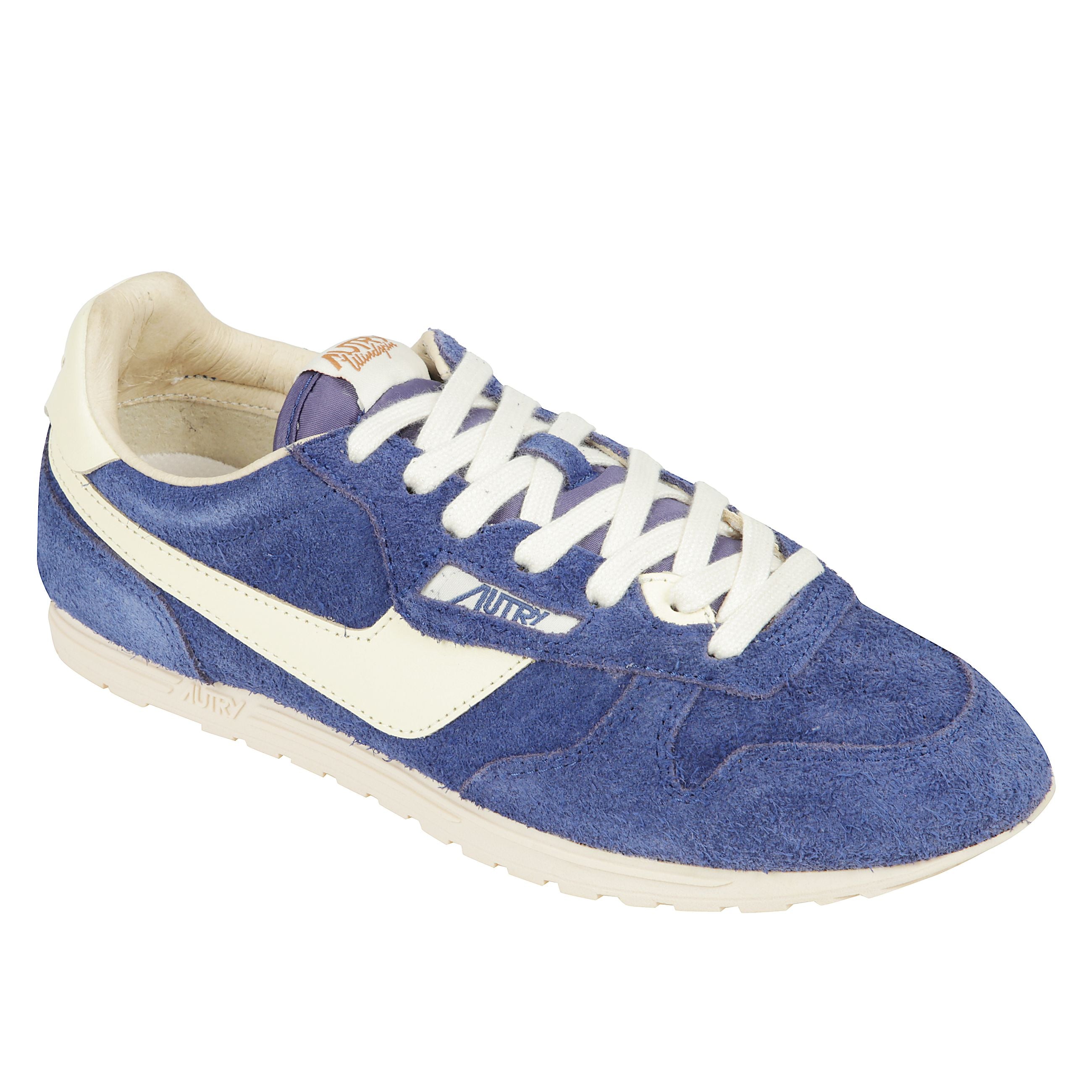 Sneakers  in pelle liscia e scamosciata spazzolata, lacci piatti in cotone, linguetta imbottita in nylon con etichetta con logo jacquard, colletto imbottito, fodera in pelle e spugna di cotone, soletta interna foderata in mesh