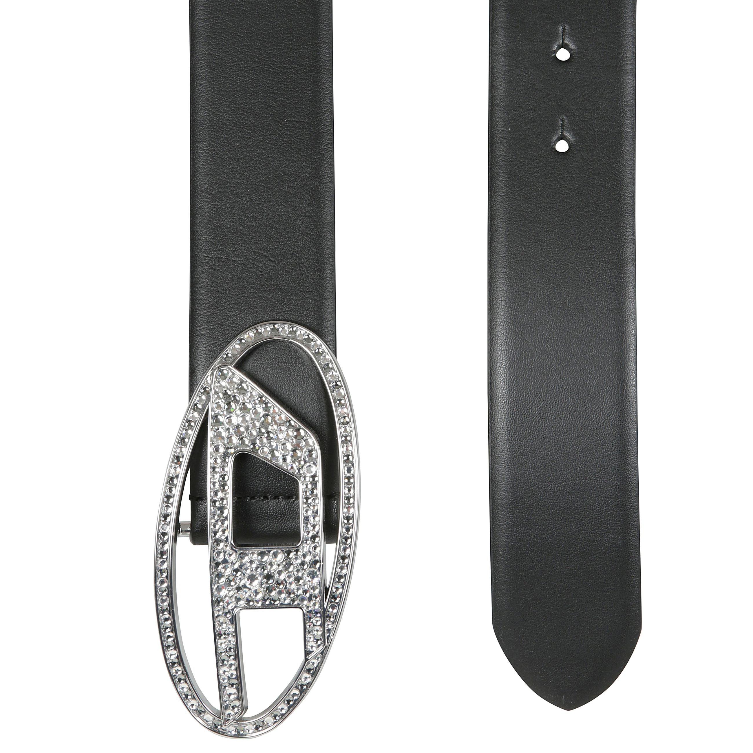 Cintura da donna realizzata in pelle italiana di alta qualitÃ , chiusa con una fibbia oval d ricoperta da cristalli. larghezza: 4 cm.