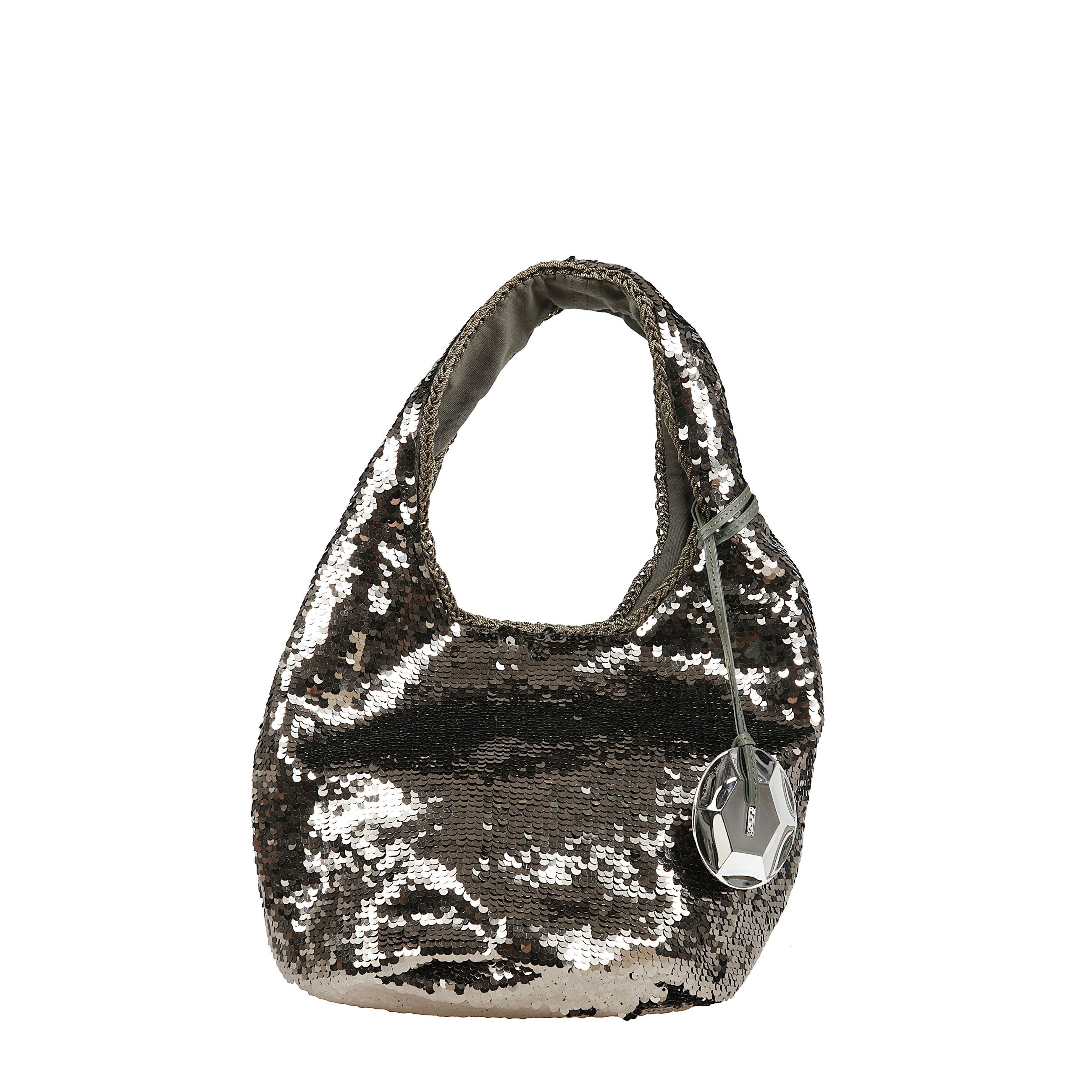 Shopper sequin mini realizzata con paillettes all-over, con scomparto unico, doppio manico e ciondolo metallico logato