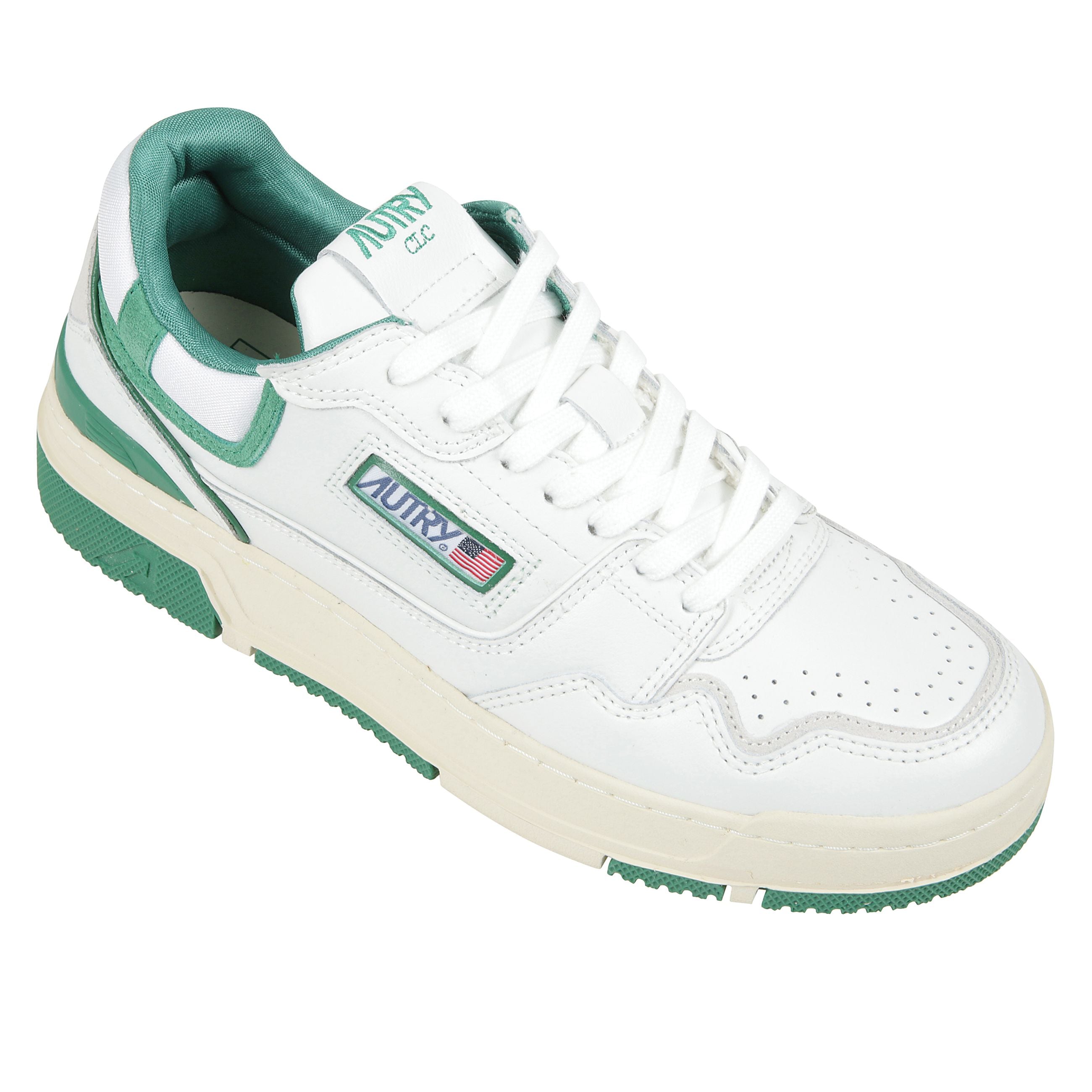 Rivisitazione dai volumi extra della classica medalist, la sneakers clc Ã¨ l'acronimo di counter-lock-cord, il rinforzo alla caviglia tipico delle scarpe da basket.
questo modello da uomo Ã¨ realizzato in pelle bianca con dettagli in suede verde, si carat